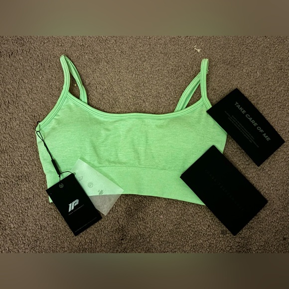 Inaka light green sports bra size XS preowned - Picture 3 of 5